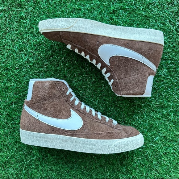 Nike Blazer Mid ‘77 Vintage Cacao Wow / Coconut Milk - Picture 2 of 8